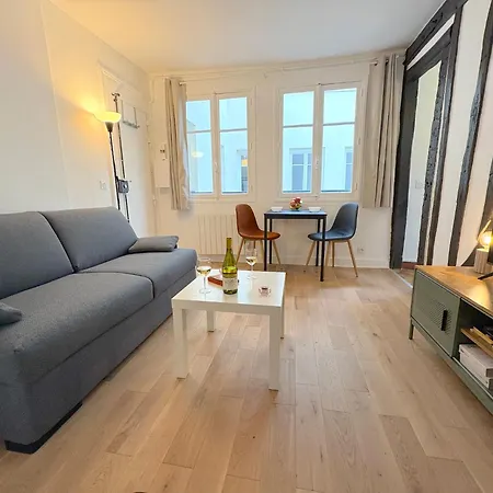 Le Merri Apartment